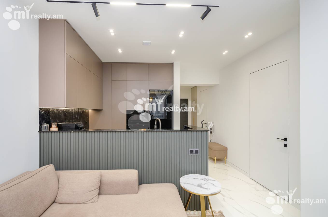 3 bedroom apartment for sale خیابان لِنینگراندیان, آچاپنیاک ایروان, 154444