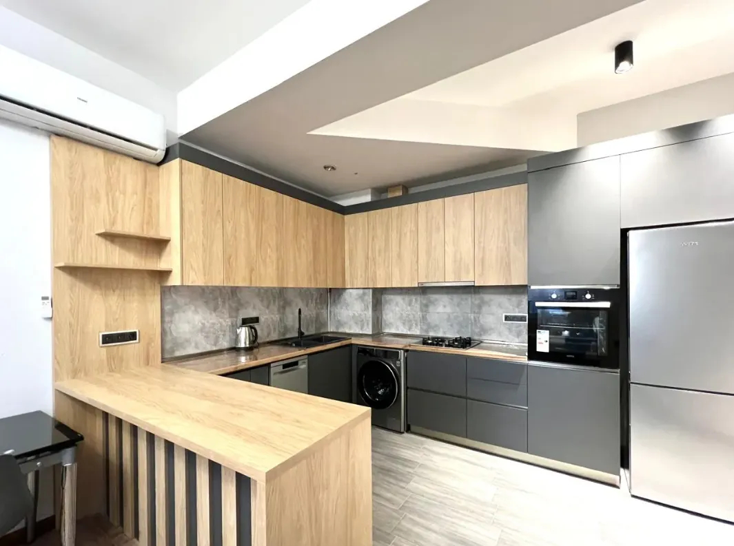 2 bedroom apartment for sale rue d'Aygestan 11, Center Yerevan, 159549