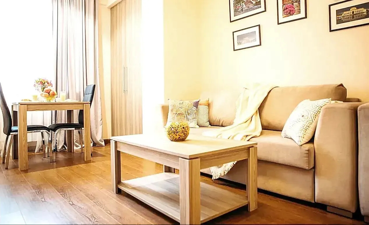 2 bedroom apartment for rent Buzand St, Center Yerevan, 161277