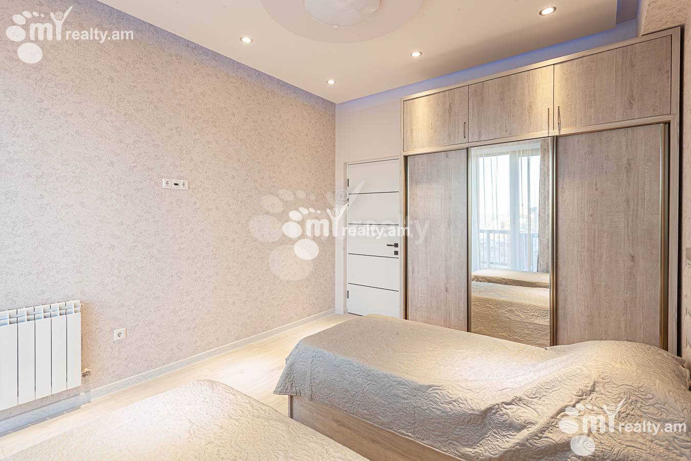 3 bedroom apartment for rent خیابان پارونیان, مرکز شهر ایروان, 153194