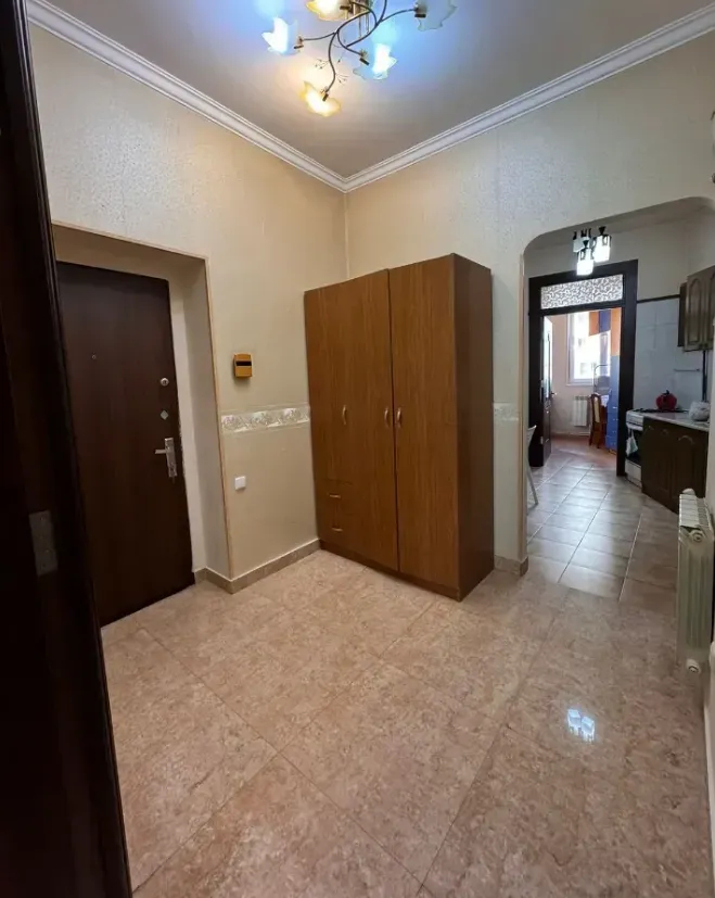 3 սենյականոց բնակարան վարձով Դ. Դեմիրճյան փող, Կենտրոն Երևան, 161947