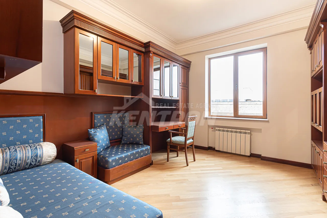 3 bedroom apartment for sale Vardanants St, Center Yerevan, 157553