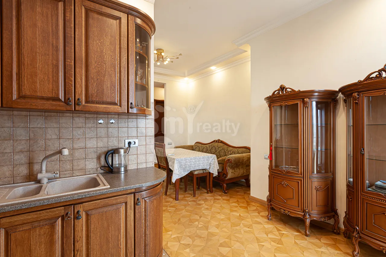 3 bedroom apartment for rent Vardanants St, Center Yerevan, 160678