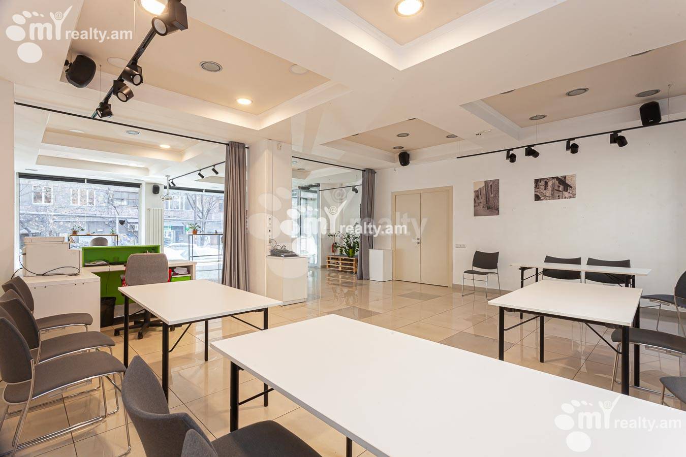 Снять коммерческoе помещение Мгер Мкртчян ул, Центр Ереван, 156329