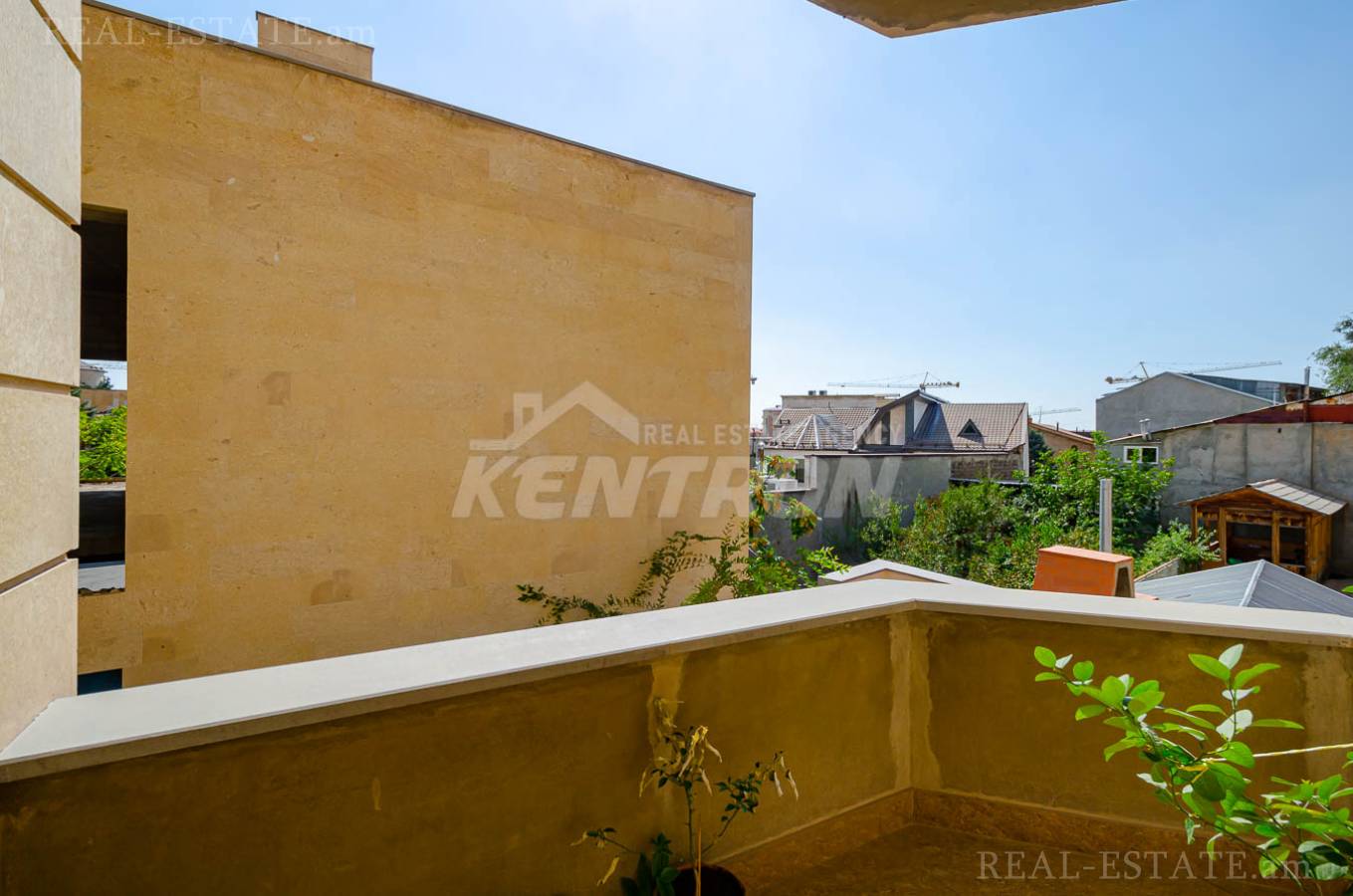 2 սենյականոց բնակարան  Բաբայան փող, Արաբկիր Երևան, 141079