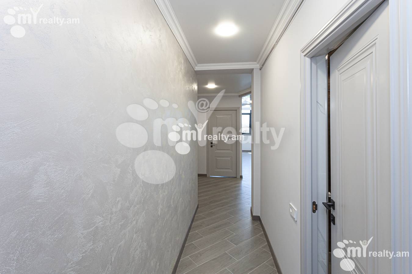 2 bedroom apartment for sale Aygestan 10 St, Center Yerevan, 135689