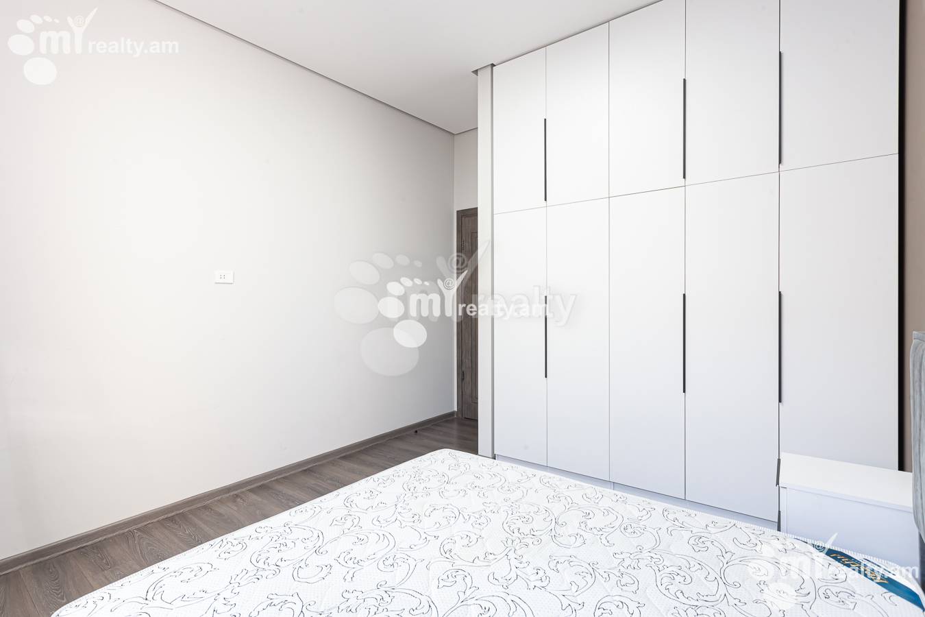 4 bedroom apartment for sale Azatutyan Ave, Arabkir Yerevan, 155129