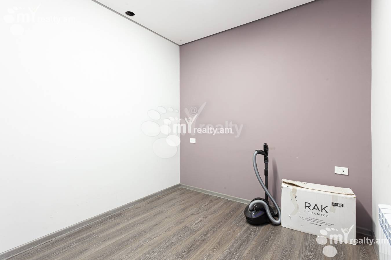 4 bedroom apartment for sale Azatutyan Ave, Arabkir Yerevan, 155129