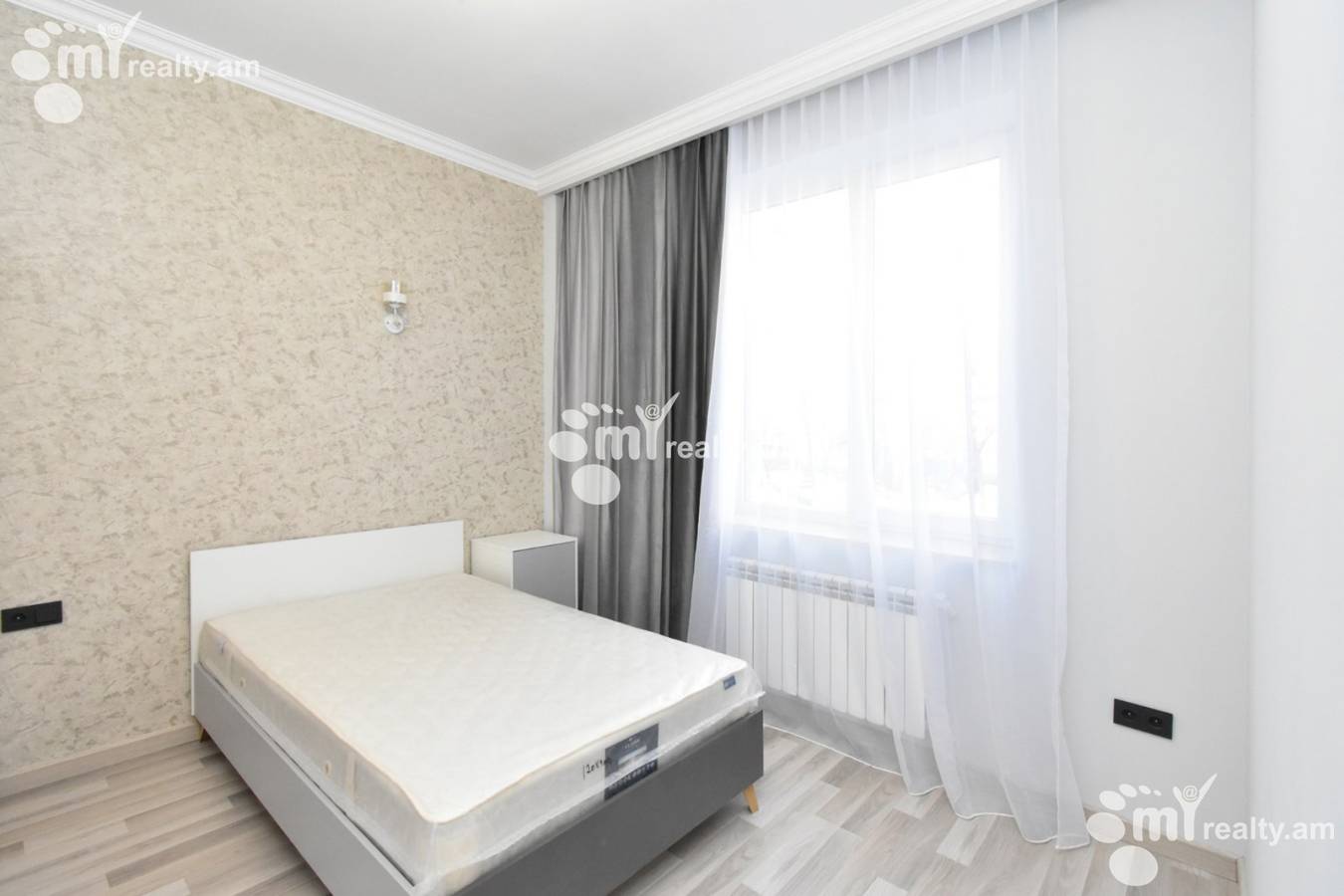 4 bedroom apartment for sale خیابان لِنینگراندیان, آچاپنیاک ایروان, 154815