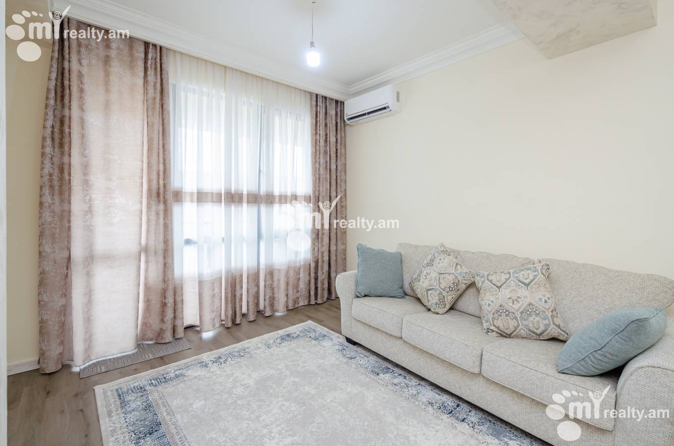 3 bedroom apartment for sale Rostom St, Center Yerevan, 143353
