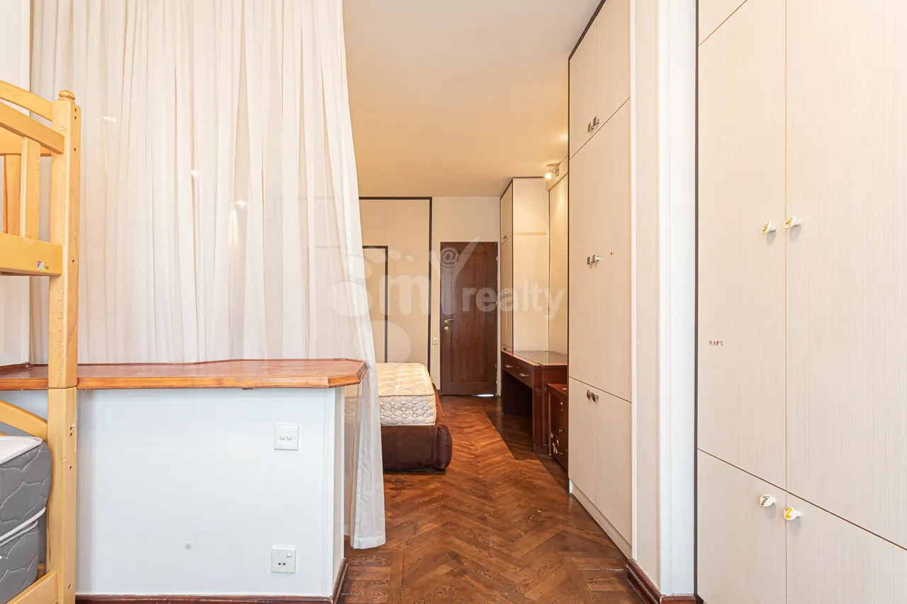 2 bedroom apartment for rent Pushkin St, Center Yerevan, 157976