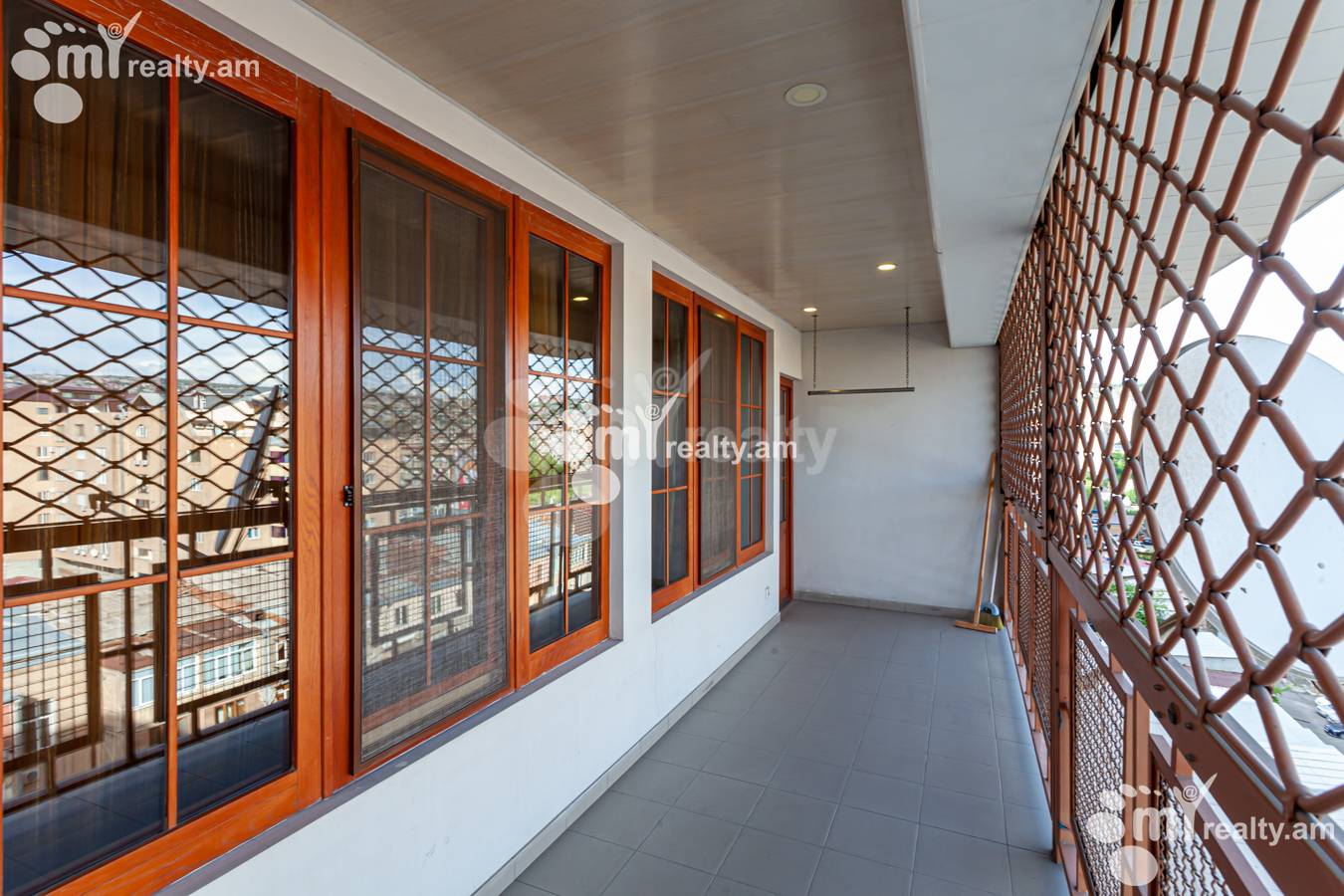 6 bedroom apartment for sale Aram St side, Center Yerevan, 154610