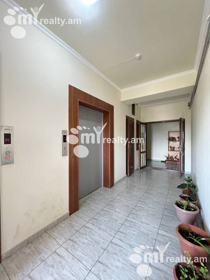 3 bedroom apartment for rent A.Aharonyan St, Quanaquère-Zeytoun Yerevan, 156099