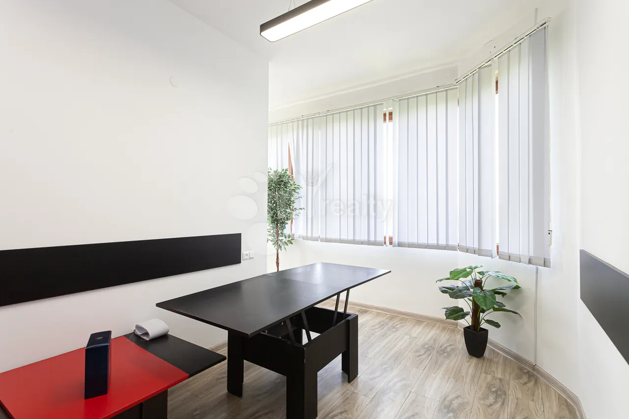 Commercial property for rent V.Papazyan St, Arabkir Yerevan, 160453