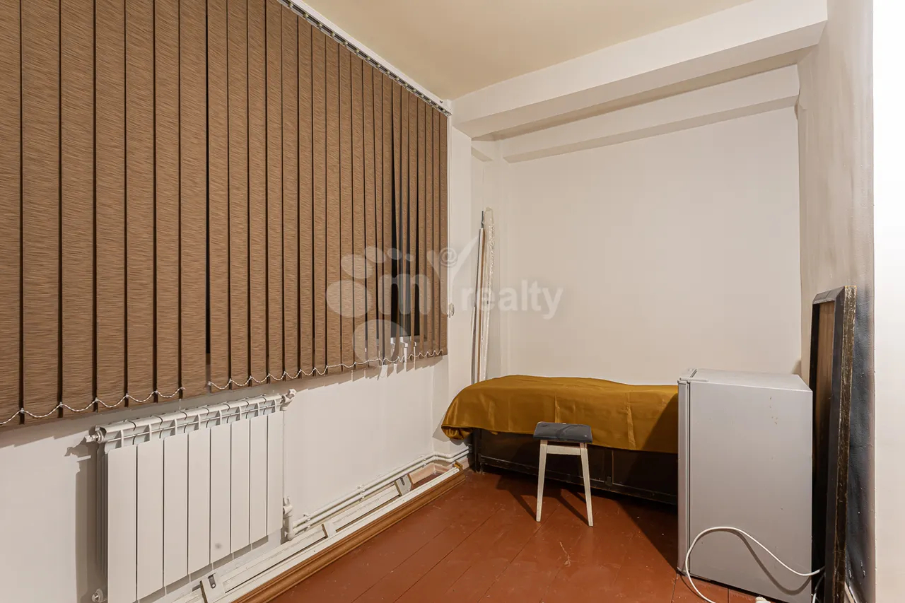 3 bedroom apartment for sale Mashtots Ave, Center Yerevan, 157756
