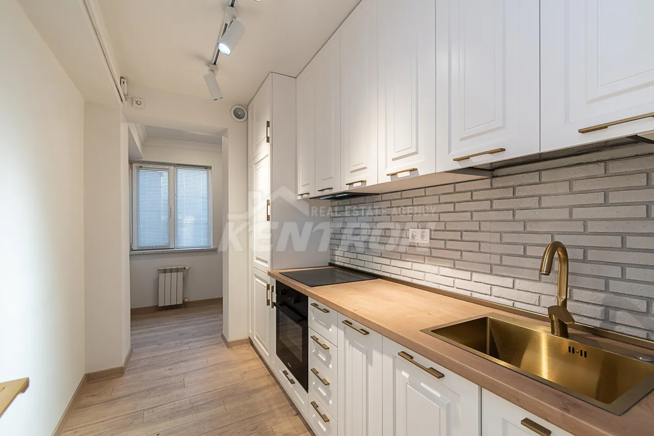 2 սենյականոց բնակարան վարձով Խորենացու փող, Կենտրոն Երևան, 159172