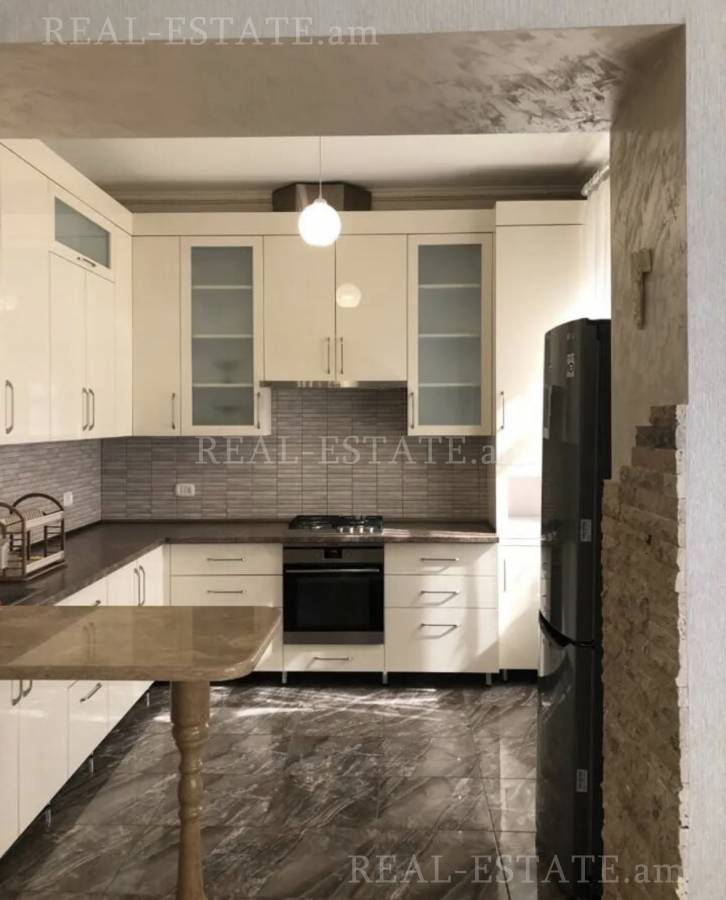 4 bedroom apartment for sale Paronyan St, Center Yerevan, 139953