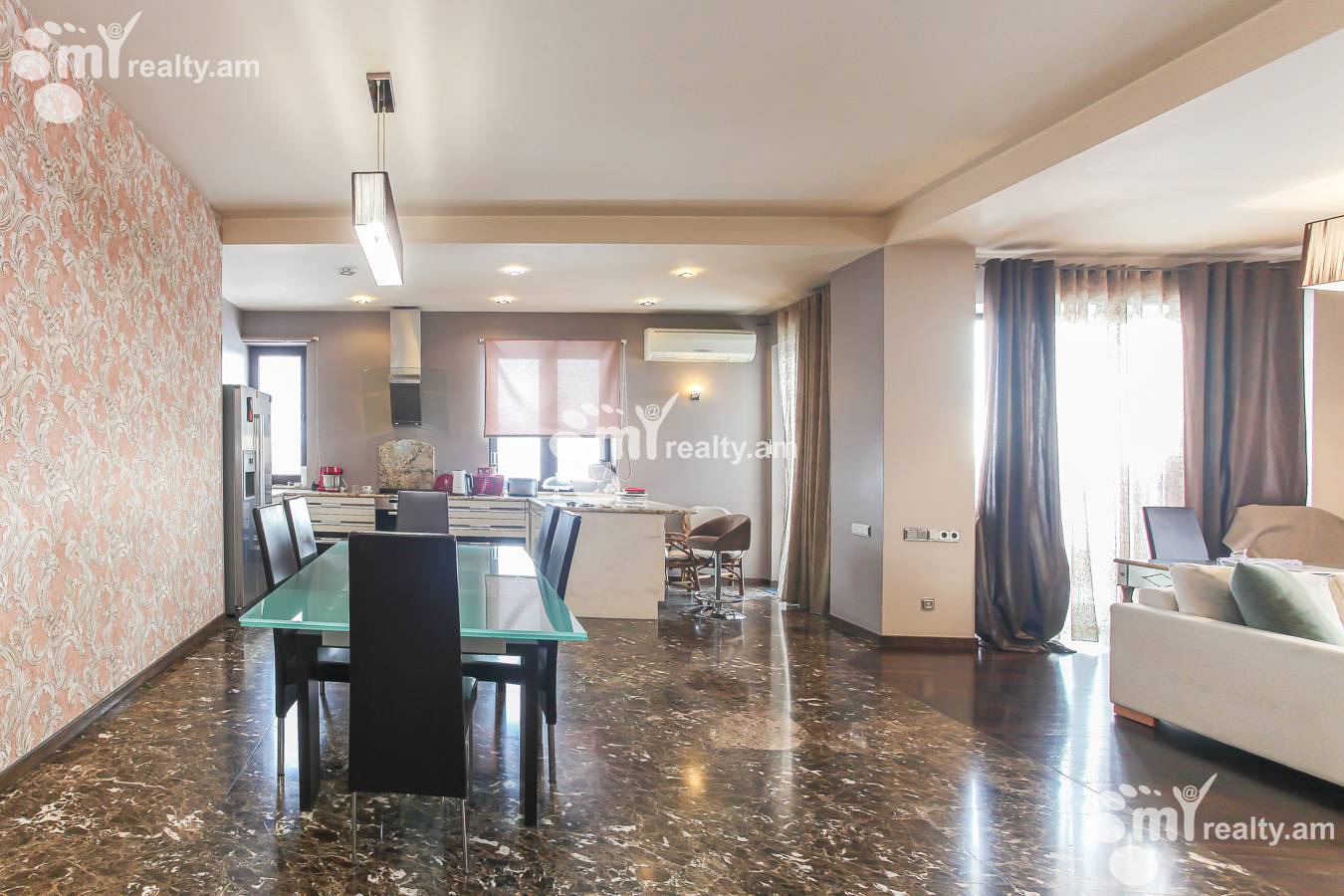 4 bedroom apartment for sale Antarayin St, Center Yerevan, 144099