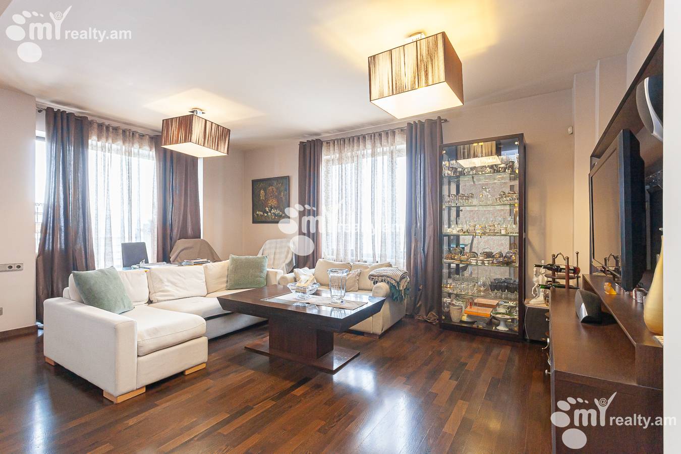 4 bedroom apartment for sale Antarayin St, Center Yerevan, 144099