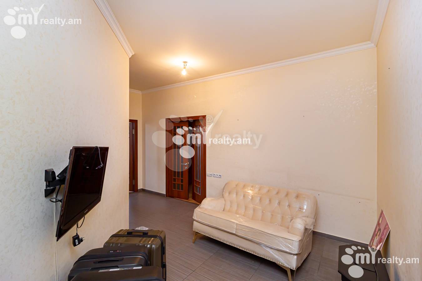 Купить 5 комнатную квартиру Баграмян пр(Кентрон), Центр Ереван, 151292