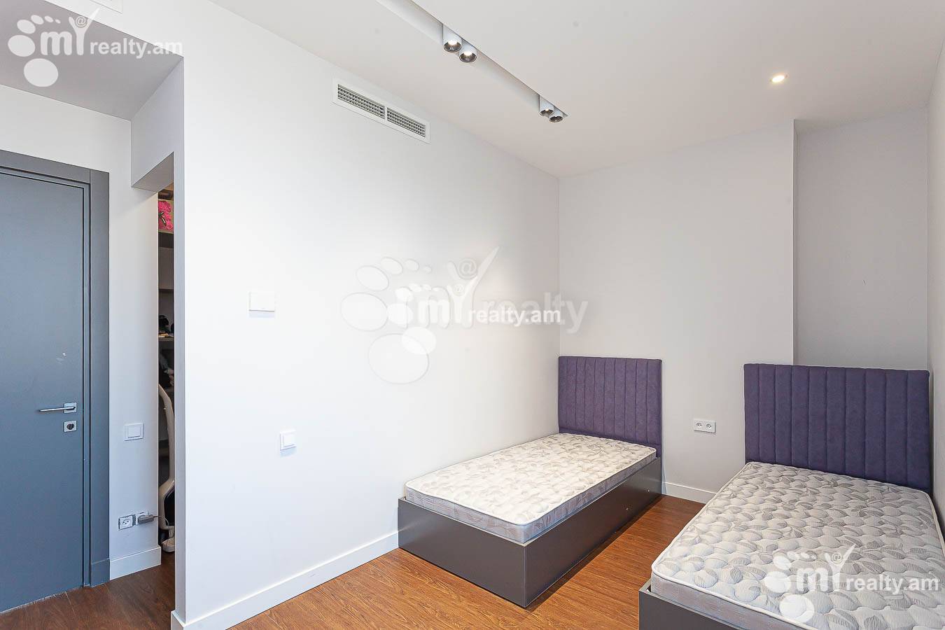 3 bedroom apartment for sale Shirvanzade St, Arabkir Yerevan, 153429