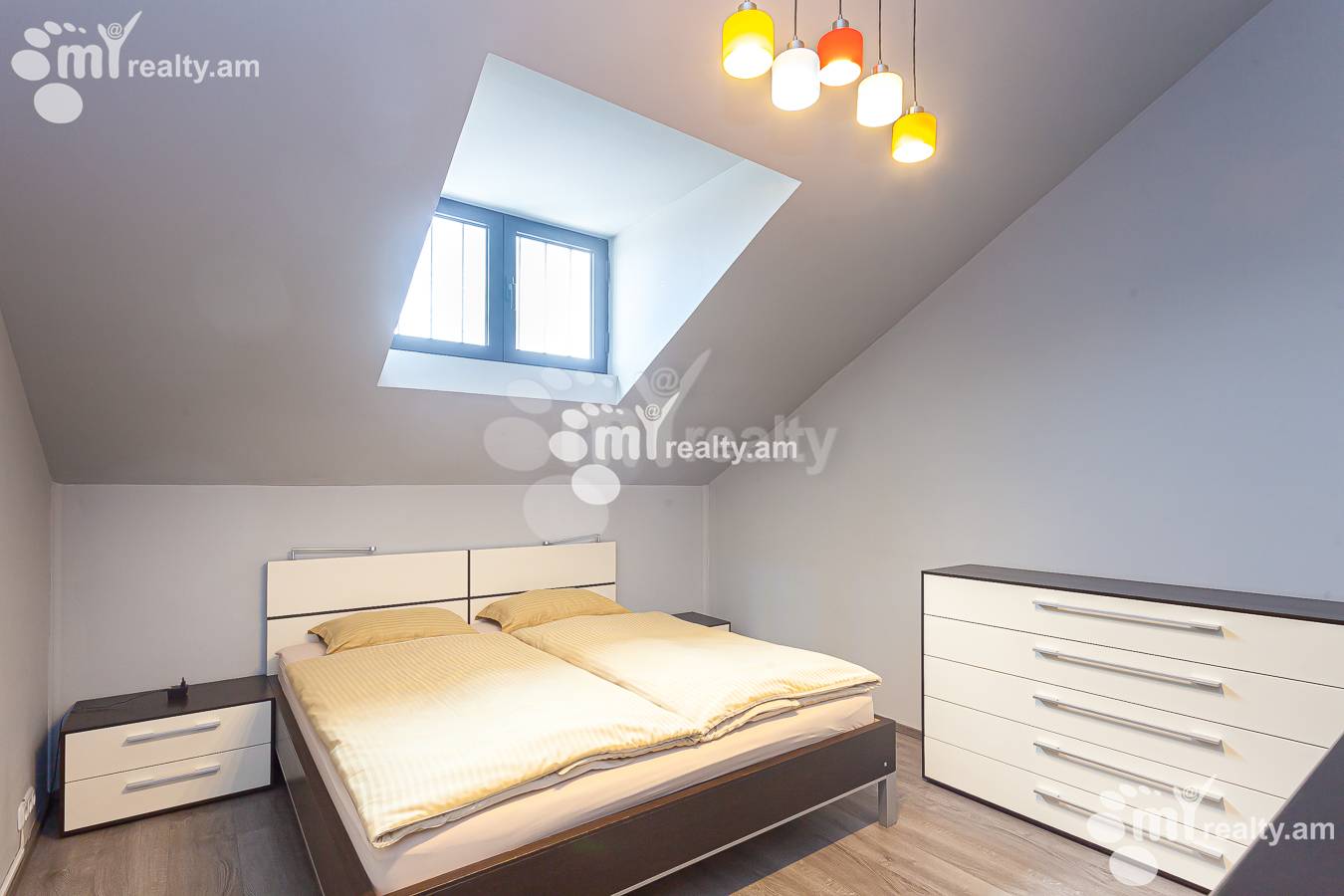 3 bedroom apartment for rent Mashtots Ave, Center Yerevan, 150482