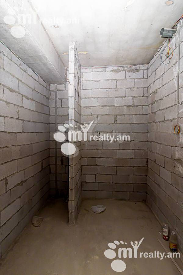 Купить 4 комнатную квартиру Антараин, ул. Г. Гаспаряна, Центр Ереван, 153856