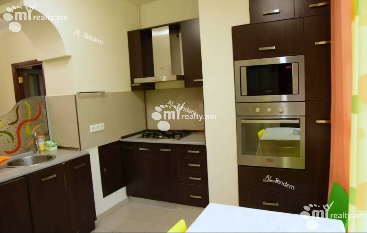 3 սենյականոց բնակարան վարձով Մաշտոցի պող, Կենտրոն Երևան, 151660