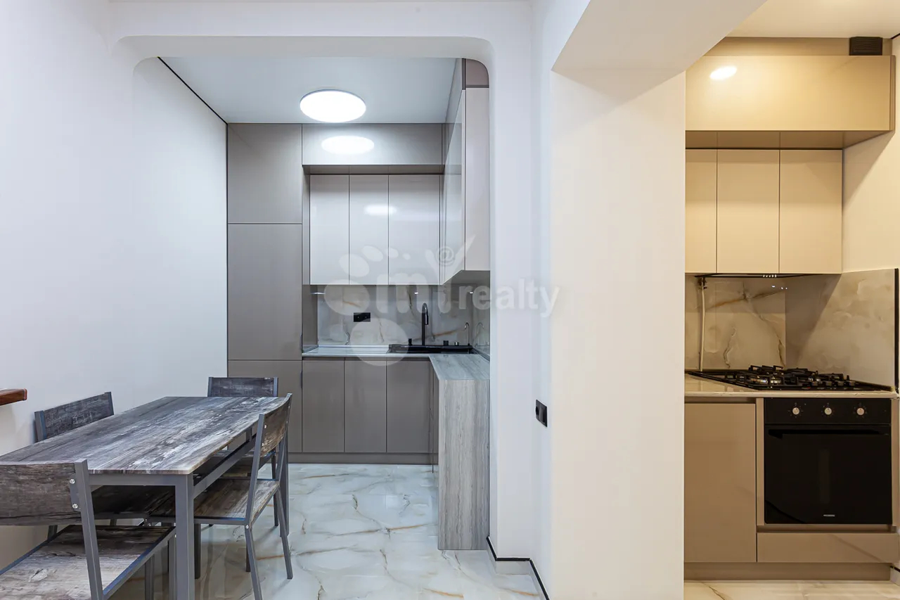 4 bedroom apartment for sale Hr.Kochar St, Arabkir Yerevan, 160498