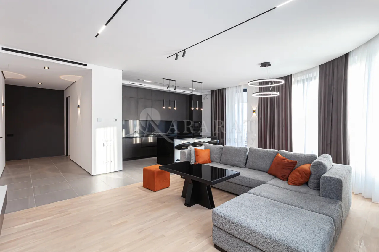 4 bedroom apartment for sale Aram St, Center Yerevan, 158707