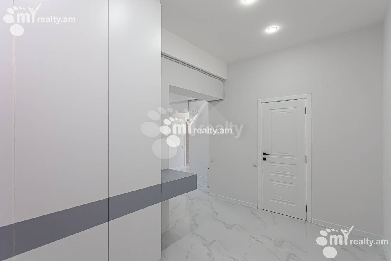 3 bedroom apartment for rent Charents St, Center Yerevan, 151488