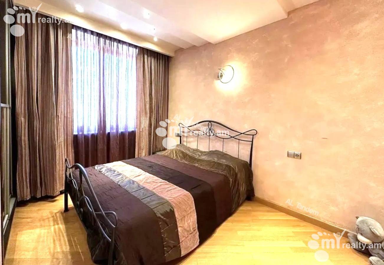 4 bedroom apartment for rent Tamanyan St, Center Yerevan, 155223