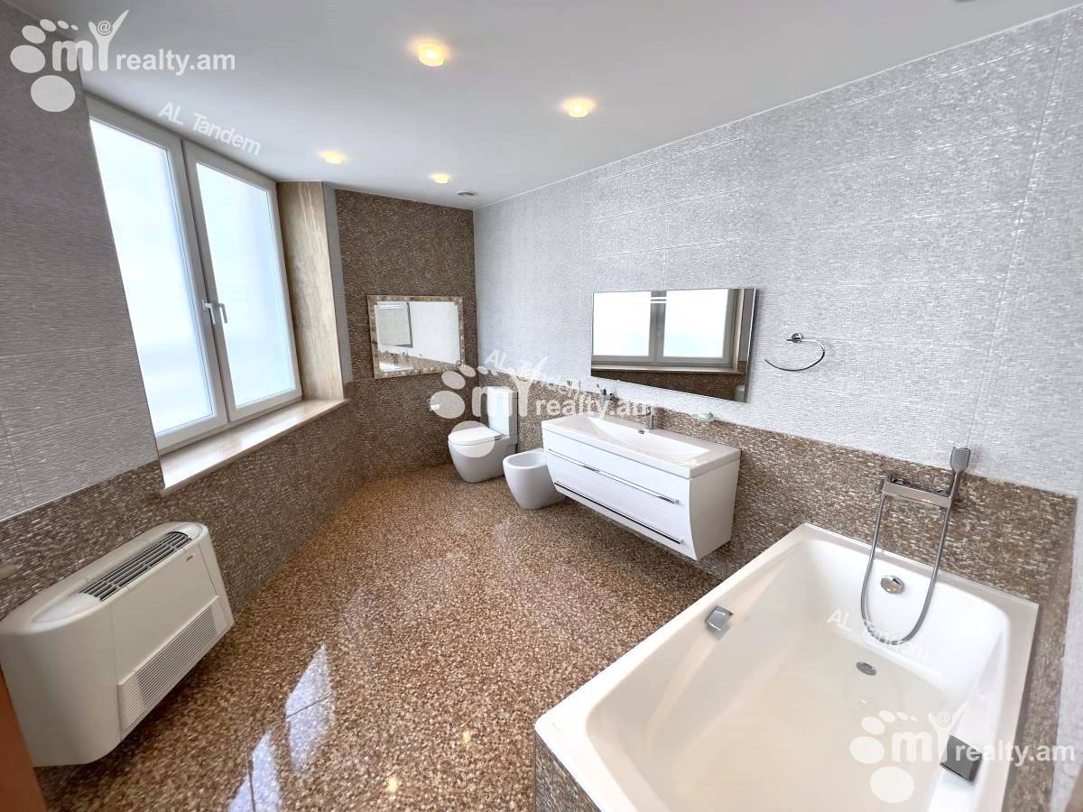4 bedroom apartment for sale Northern (Hyusisayin)  Ave, Center Yerevan, 142696