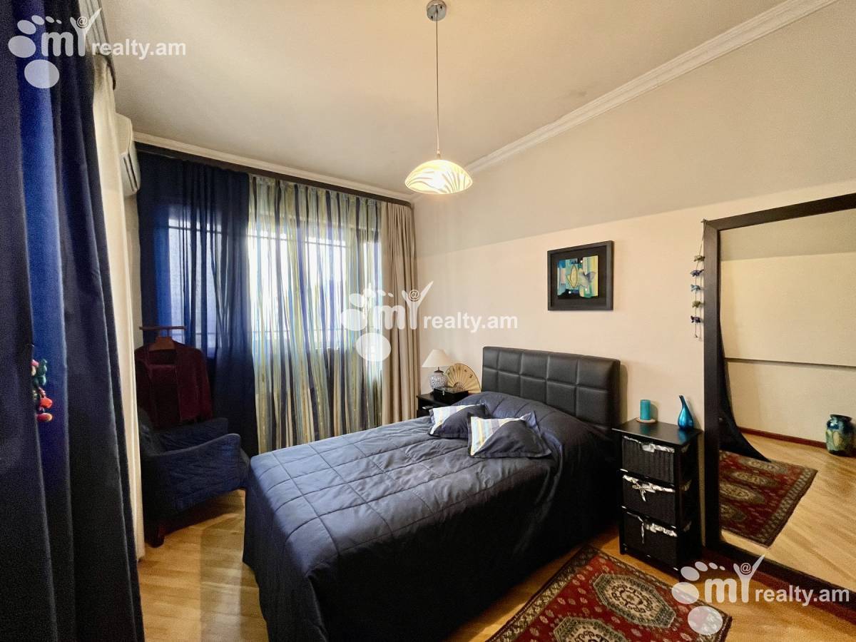 4 bedroom apartment for sale Rafayel Lemkin's street, Center Yerevan, 131555