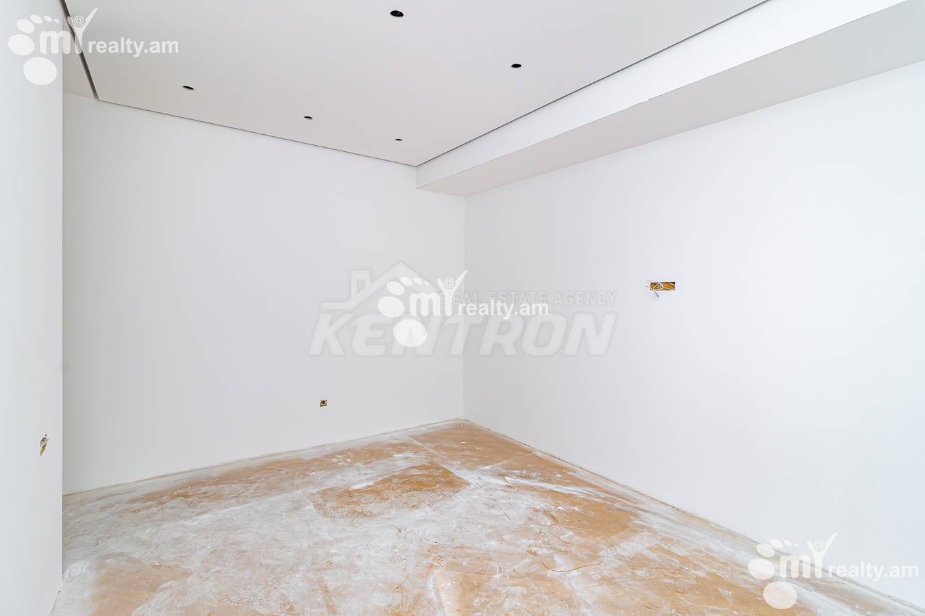 4 bedroom apartment for sale Antarayin, L.Azgaldyan street,, Center Yerevan, 143140