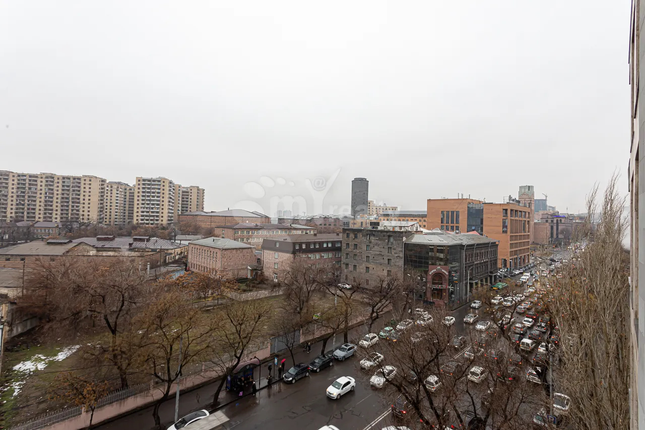 Снять 3 комнатную квартиру Г.Лусаворич ул, Центр Ереван, 159406