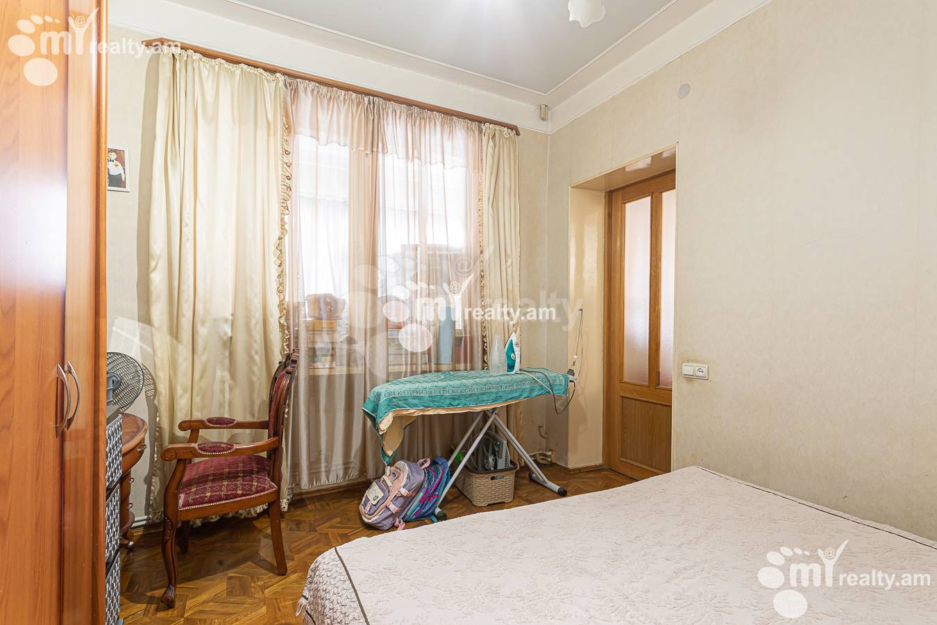 3 bedroom apartment for sale Paronyan St, Center Yerevan, 156508