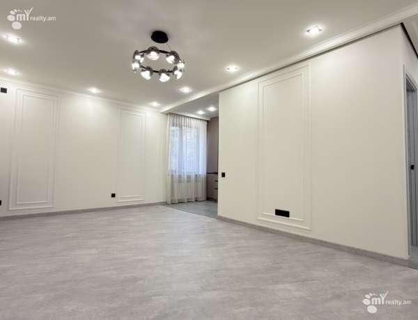 3-senyakanoc-bnakaran-vacharq-Yerevan-Arabkir