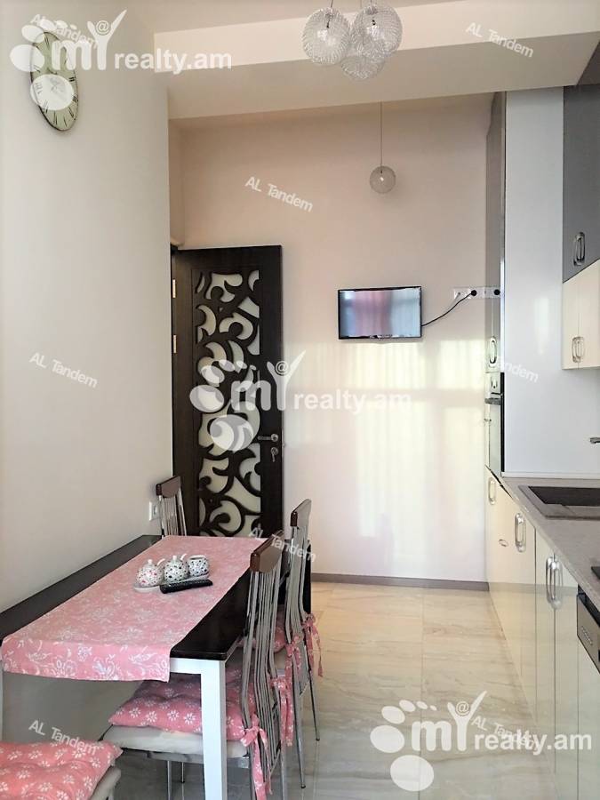 4 bedroom apartment for sale Nalbandyan St, Center Yerevan, 124001