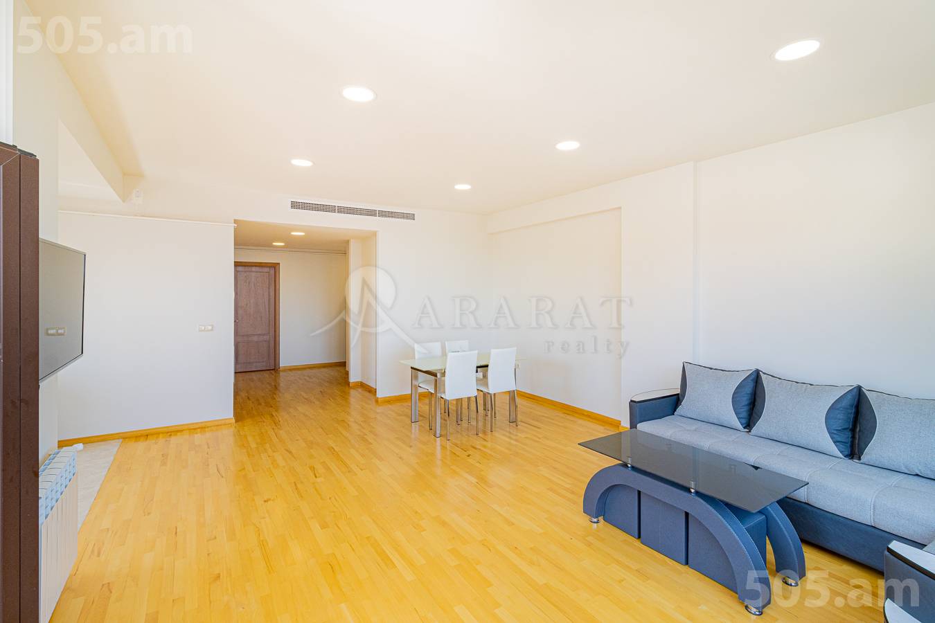 3 bedroom apartment for sale Antarayin St, Center Yerevan, 137611