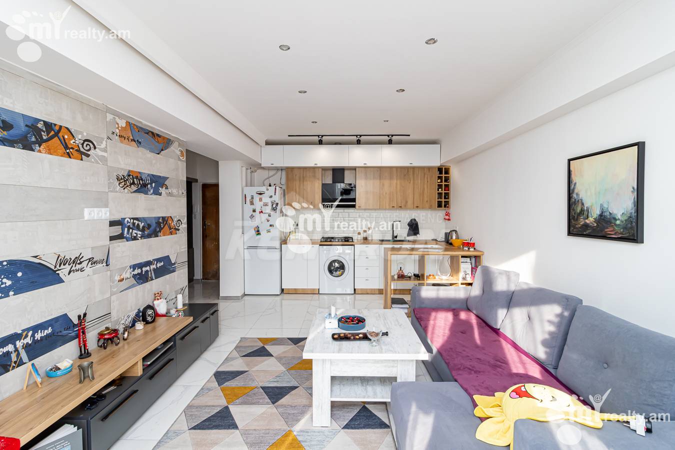 2 սենյականոց բնակարան  Զավարյան փող, Կենտրոն Երևան, 153073