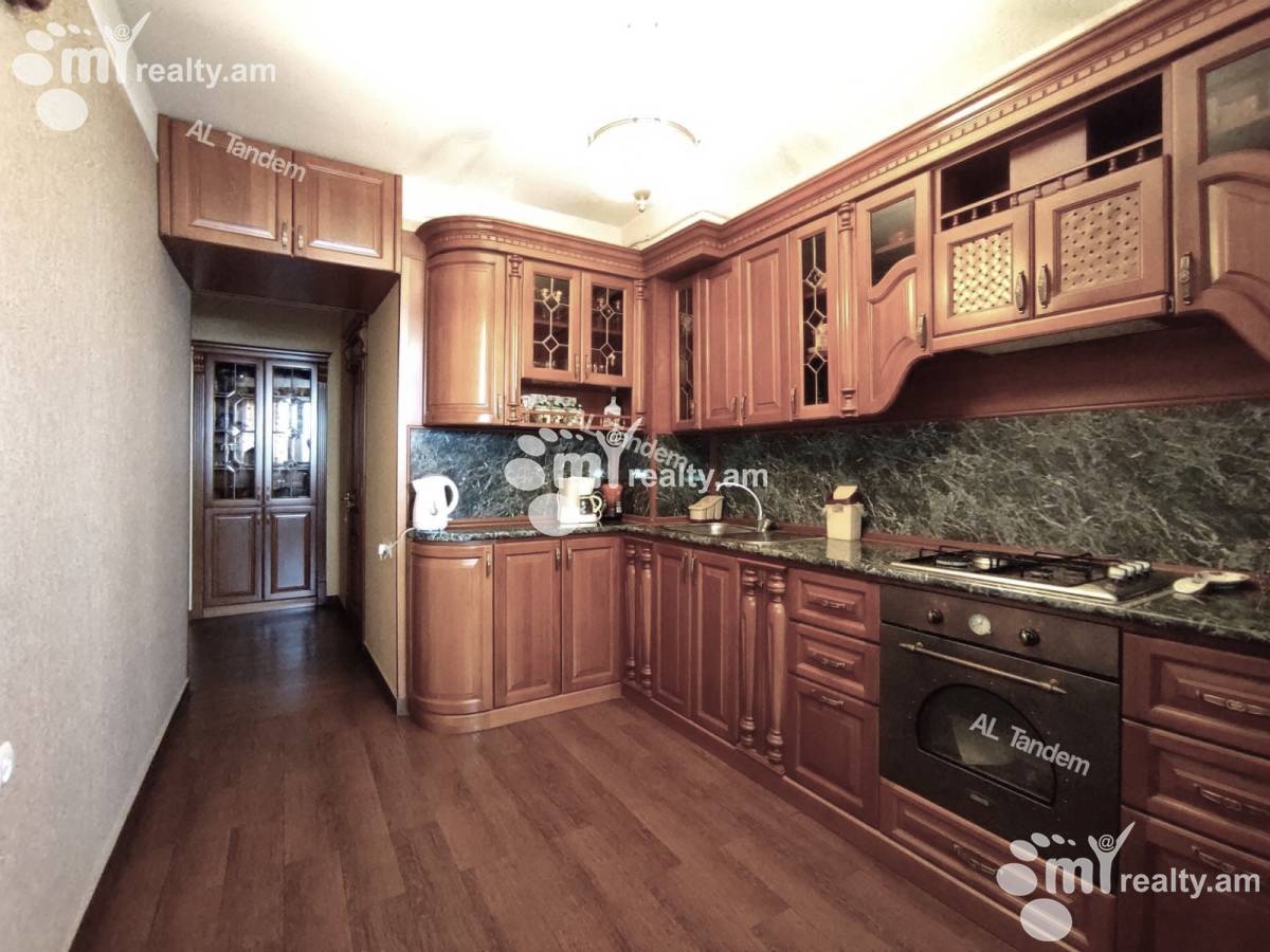 Купить 3 комнатную квартиру Азатутян пр, Арабкир Ереван, 126071