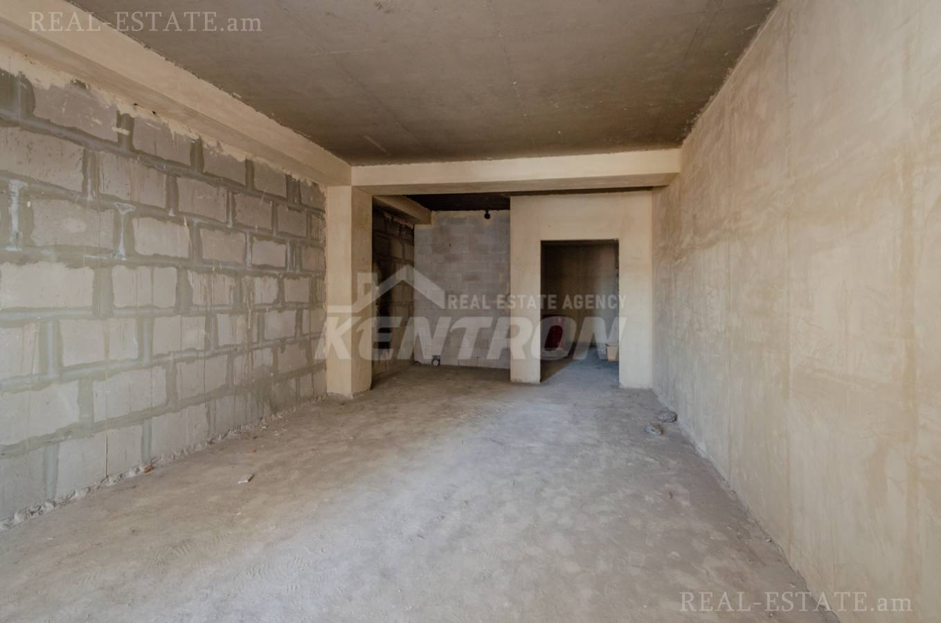 3 bedroom apartment for sale خیابان بوزند, مرکز شهر ایروان, 136943