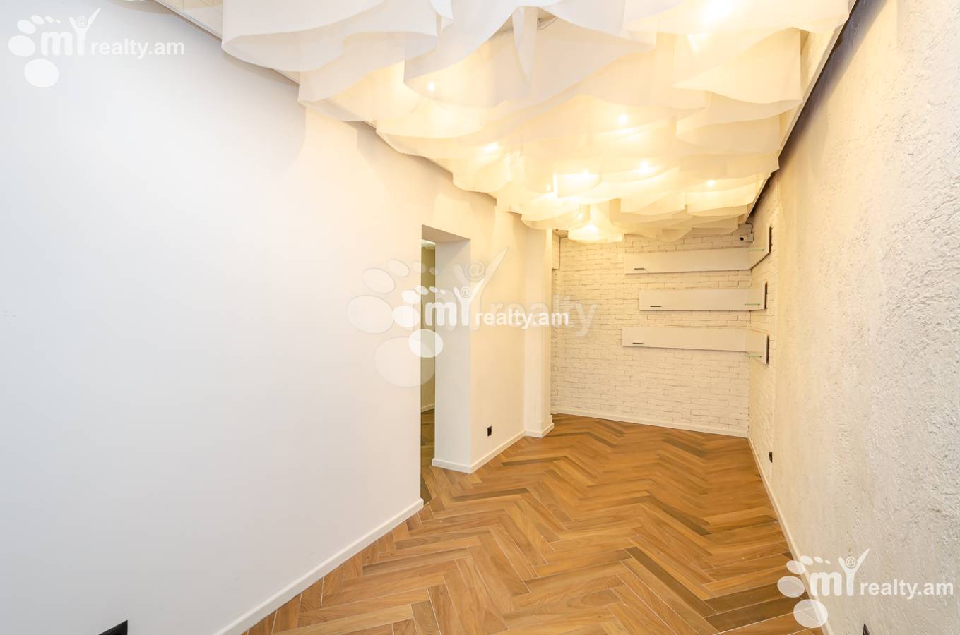 Կոմերցիոն տարածք  Սարյան փող, Կենտրոն Երևան, 153804