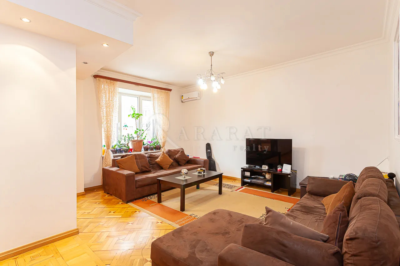 3 bedroom apartment for sale Pushkin St, Center Yerevan, 158495