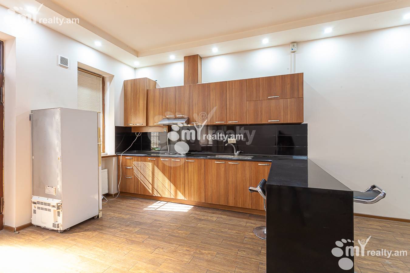 Снять коммерческoе помещение Акобян ул, Арабкир Ереван, 149031