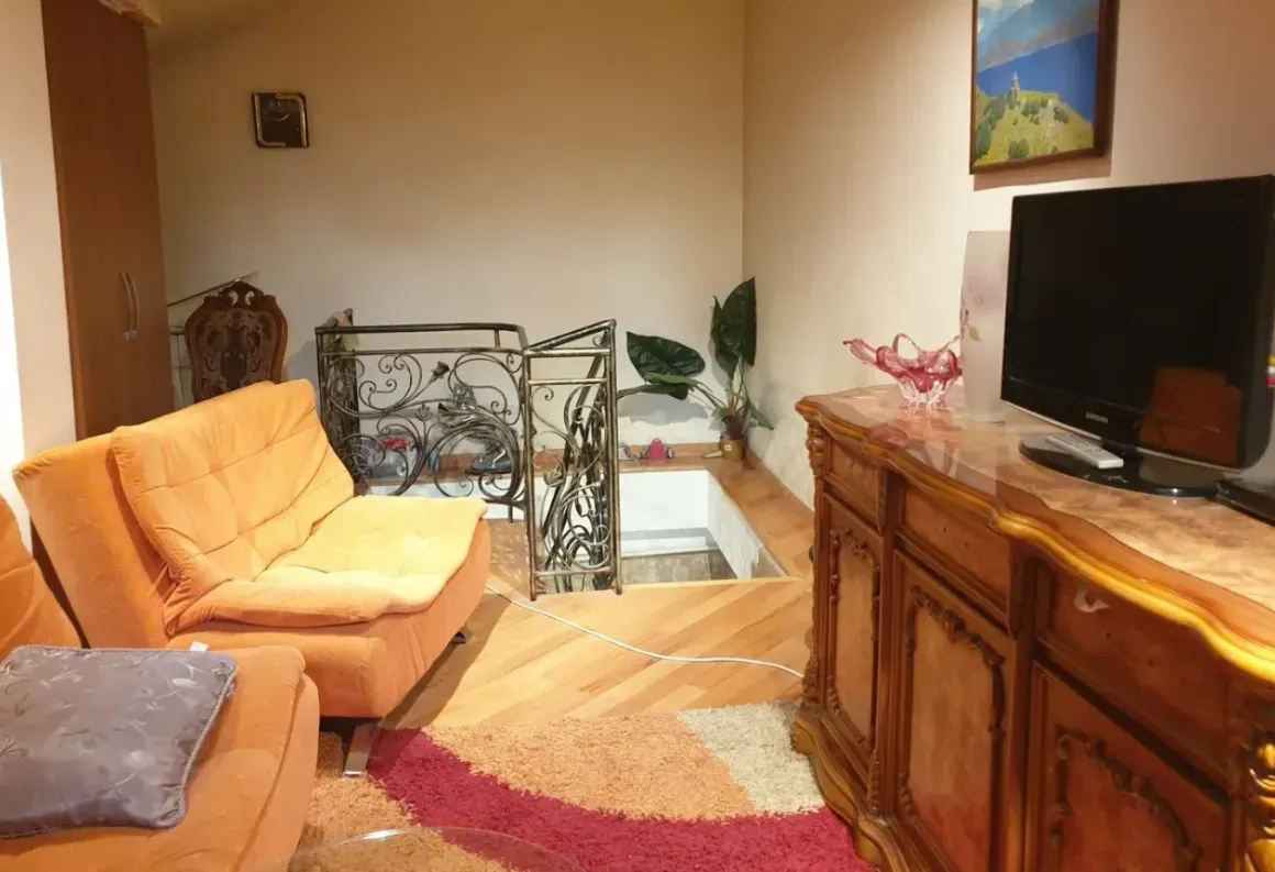 5 bedroom apartment for sale Shahsuvaryan St, Arabkir Yerevan, 160647
