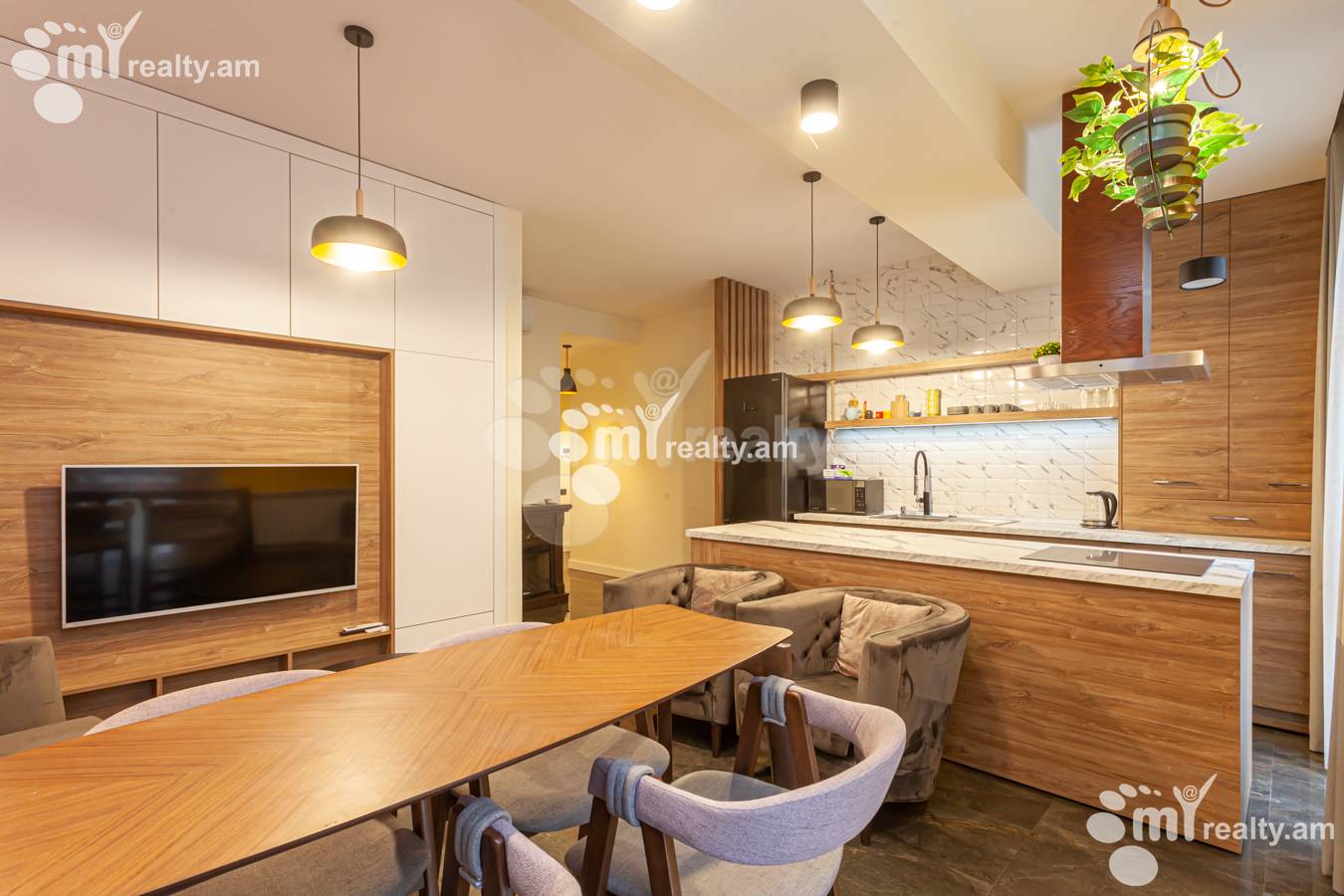 2 սենյականոց բնակարան  Զարոբյան(Զարուբյան) փող, Կենտրոն Երևան, 149597