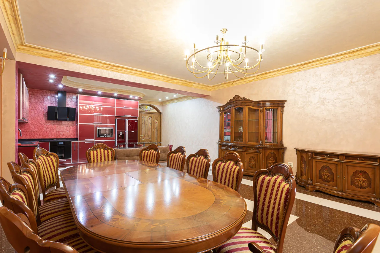 3 սենյականոց բնակարան վարձով Հին երևանցու փող, Կենտրոն Երևան, 159734