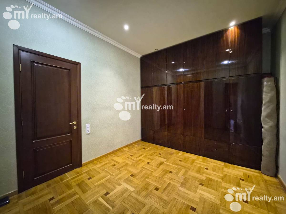 3 bedroom apartment for rent خیابان واردانانتس, مرکز شهر ایروان, 157511